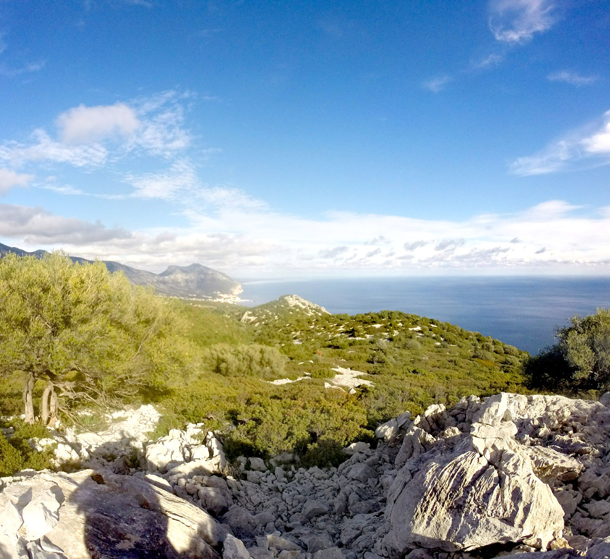 Canyoning-in-Sardegna-Codula-Fuili-Avvicinamento-Trekking