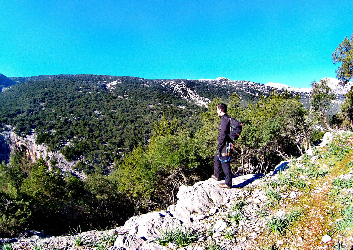 Sardinia-Canyoning-Badde-Doron-Panorama-Trekking-Iniziale
