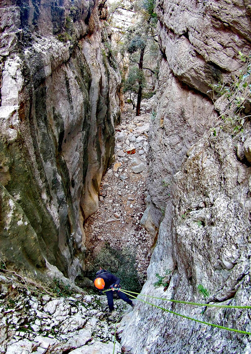Sardinia-Canyoning-Badde-Doron-Seconda-Calata